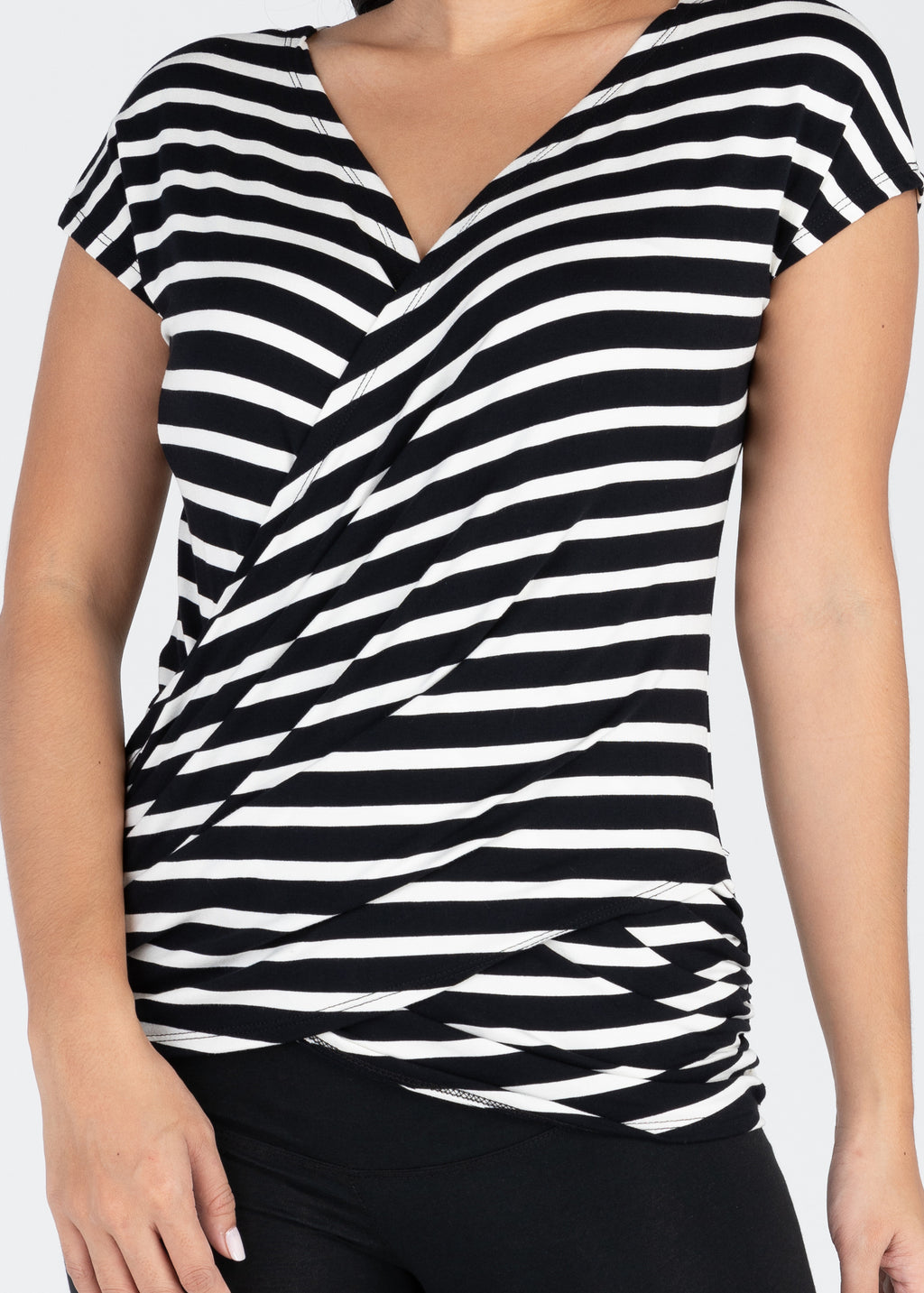 Mia Nursing Top